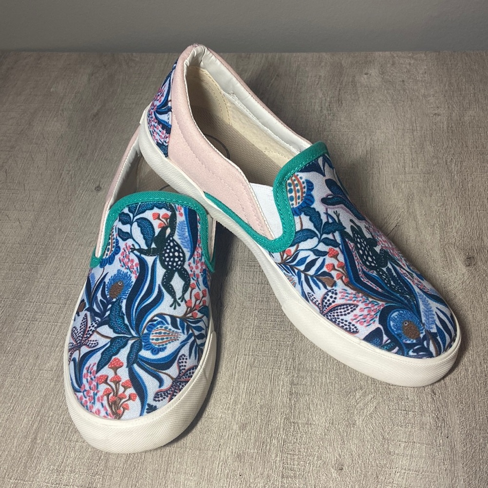 Inkkas Multicolor Floral Cottagecore Frog Slip-On Loafers